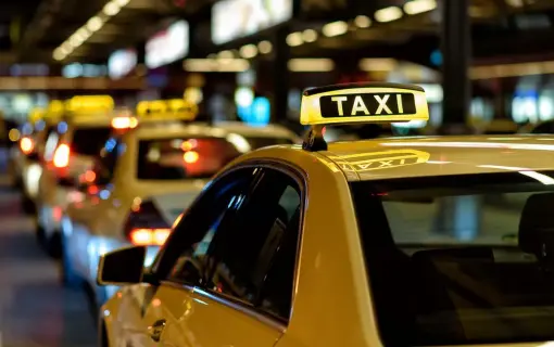 The difference between a taxi and a Chauffeur service in Italy and the world