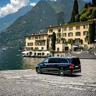 Mercedes V-Class MilanobyCar parcheggiato di fronte a un Grand Hotel sul Lago di Como